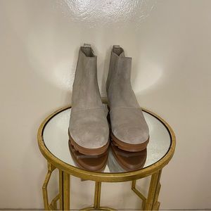 Sorel Joan of Arctic III Boots tan with Gold heel detail, Wedges